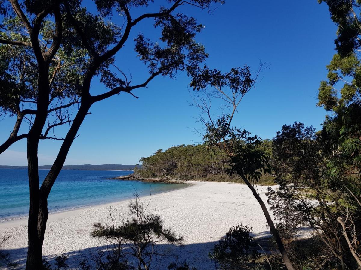 Husky 56 Beachfront Villa'S - Great Location On The Beach Huskisson Exterior photo