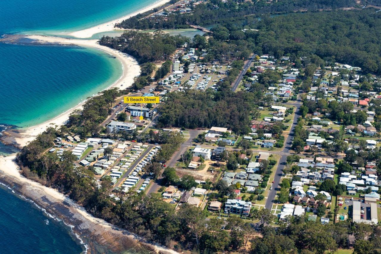 Husky 56 Beachfront Villa'S - Great Location On The Beach Huskisson Exterior photo